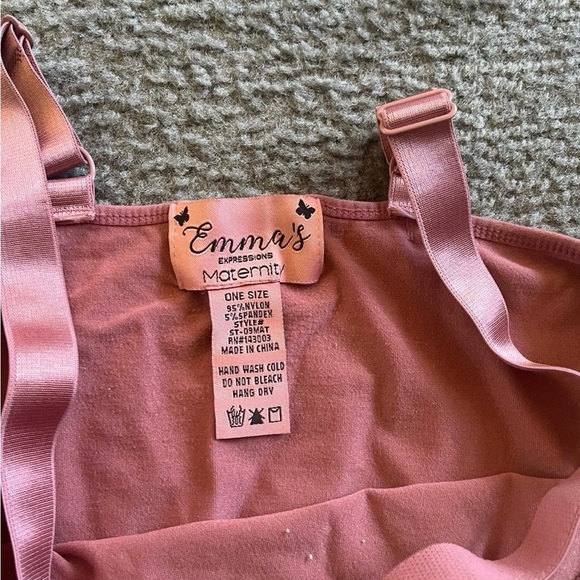 Maternity adjustable tank tops - Picture 2 of 4